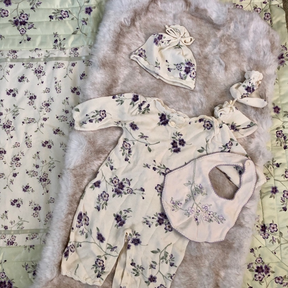 Gymboree Floral Romper Size 0-6 mos